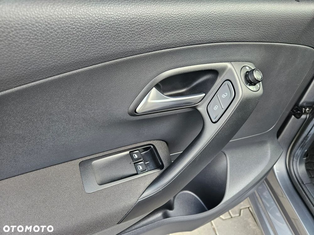 Volkswagen Polo 1.0 Trendline - 26