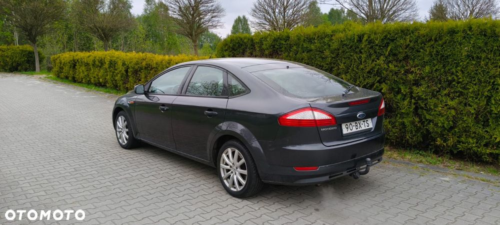 Ford Mondeo 2.0 Ambiente - 6