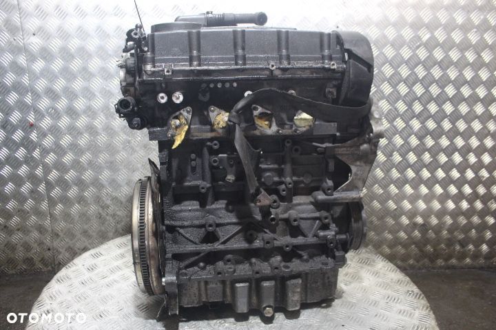 SILNIK VOLKSWAGEN PASSAT B6 2.0TDI BKP - 3