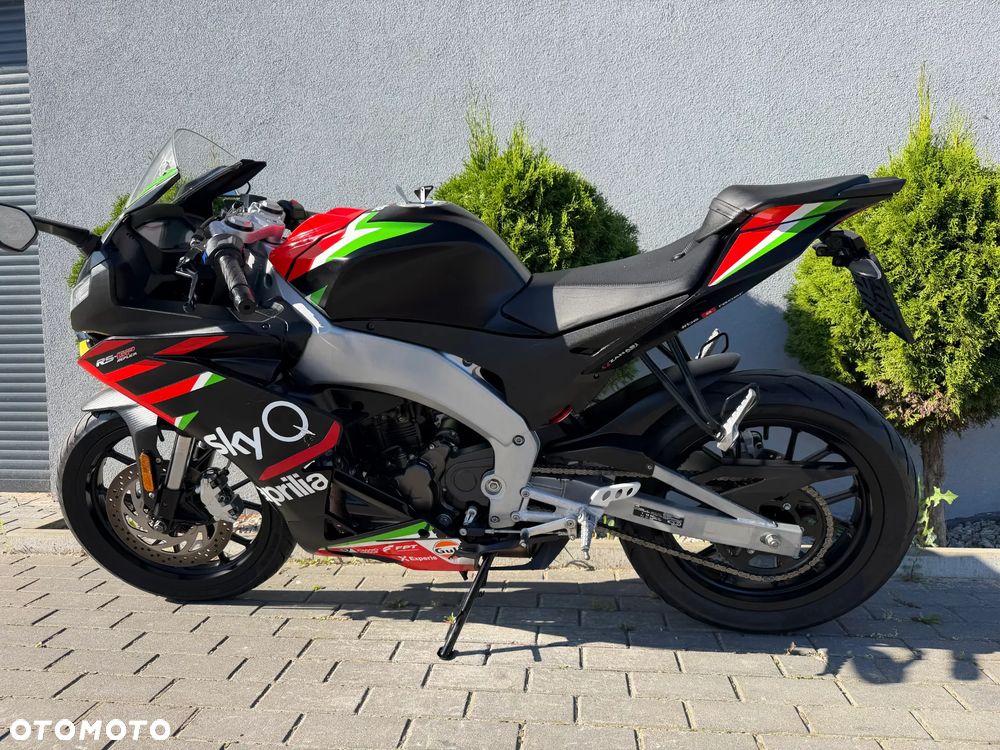 Aprilia RS - 8