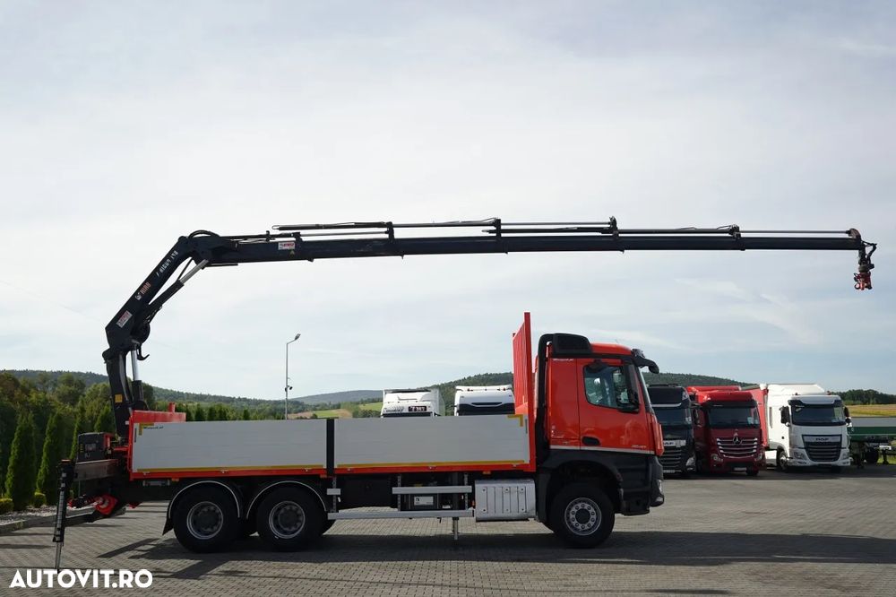 Mercedes-Benz AROCS 2640 / 6x4 / CAROSERIE BALANȚĂ - 6,5 M / MACARA HIAB X-HIDUO 188 ES-5 / CAPACITATE MAXIMĂ DE RIDICARE: 5.200 KG / ROTATOARE / TELECOMANDĂ / PODEA RESISTENTĂ / TRANSMISIE AUTOMATĂ - 7