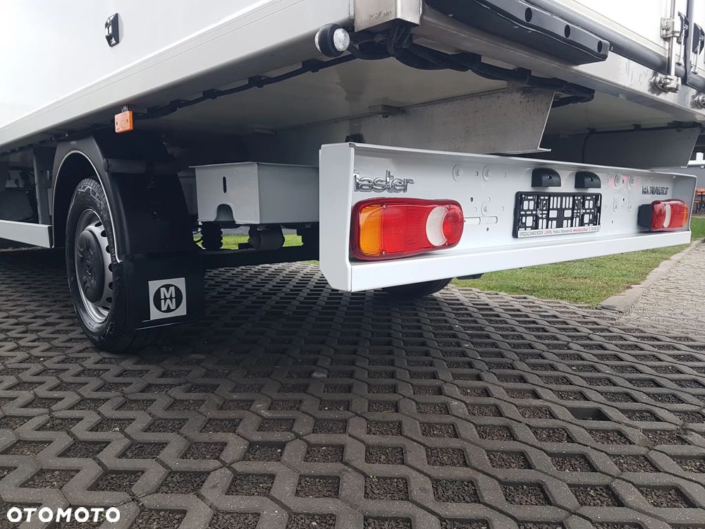Renault MASTER 8EP CHŁODNIA 4,21x2,11x2,00 IZOTERMA AGREGAT CARRIER XARIOS 350 ZASILANIE Z SILNIKA + ELEKTRYCZNE STACJONARNE KLIMA - 24