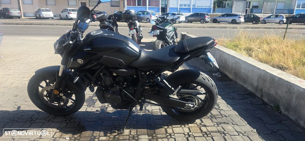Yamaha MT-07 - 2