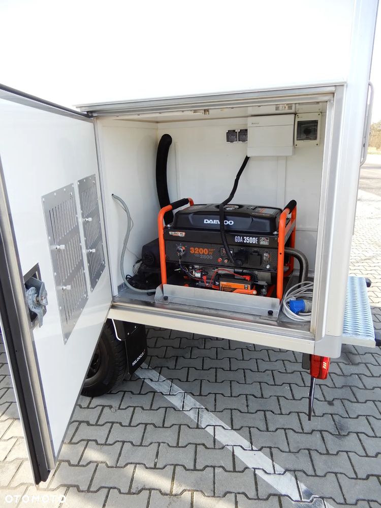 Mercedes-Benz Sprinter 319 CDI V6 3.0 CDI 190 KM Automat 7G-Tronic Auto-Sklep Food Truck Bar Smażalnia Izoterma Chłodnia Mrożnia Agregat Thermo King Zasilany Na Postoju V230 STAN NOWY JEDYNY TAKI POLECAM - 25