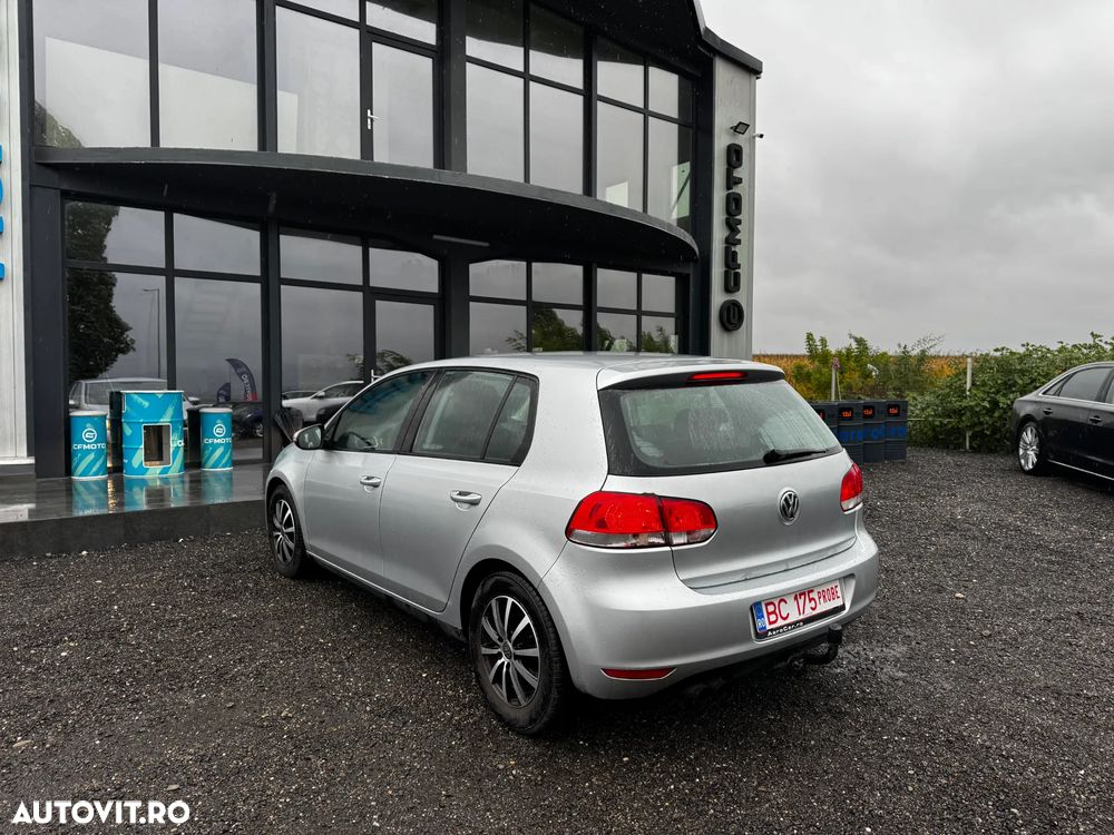 Volkswagen Golf 2.0 TDI DPF Trendline - 8