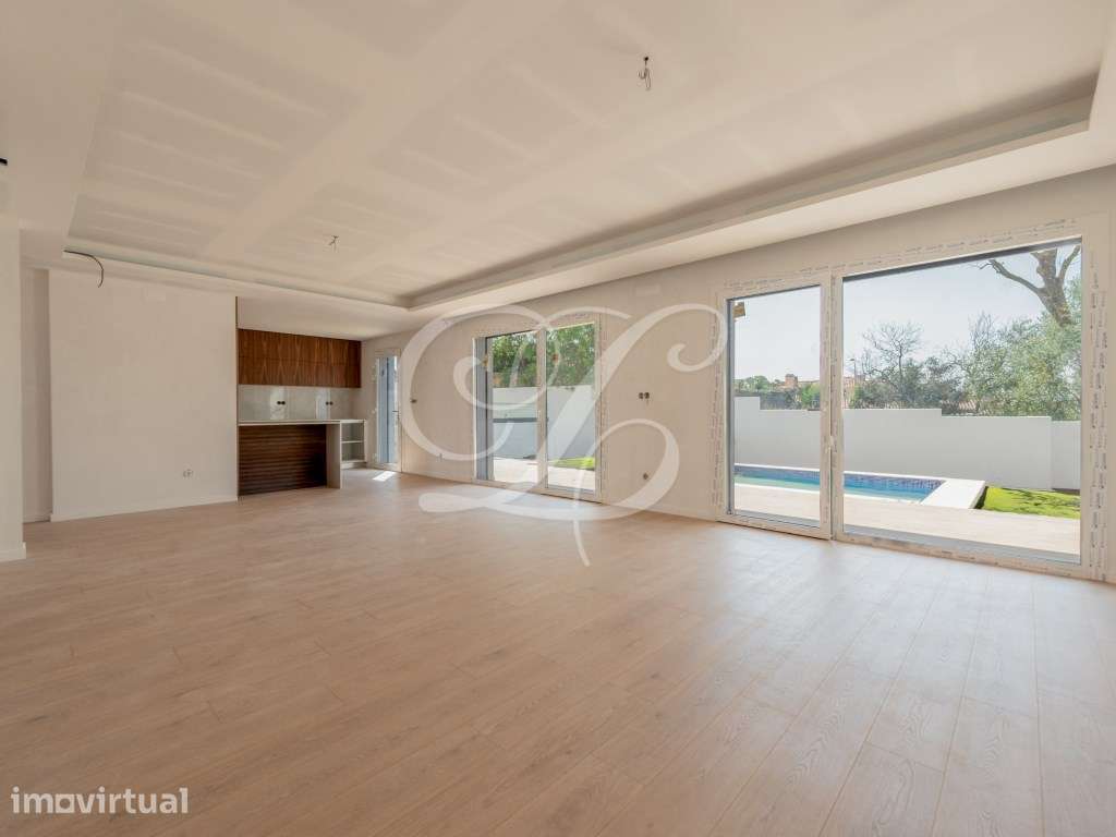 Moradia T4 c/ Piscina e Jardim Relvado | Cascais - Grande imagem: 2/32