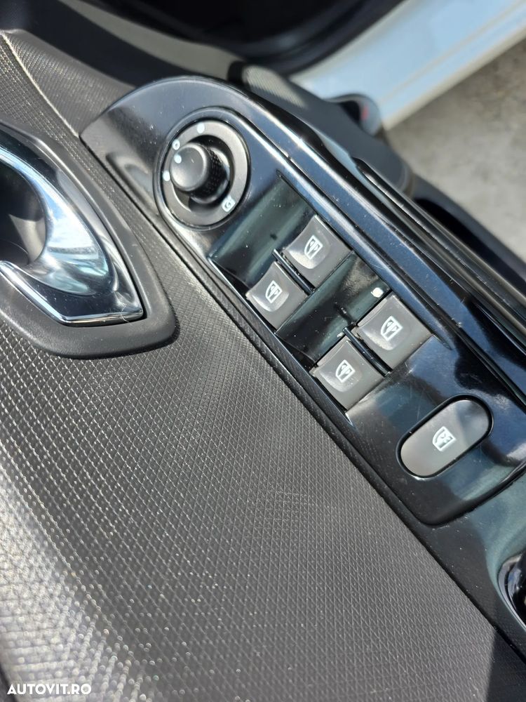 Renault Clio dCi 90 Dynamique - 20