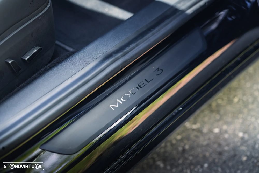 Tesla Model 3 Performance Dual Motor AWD - 19
