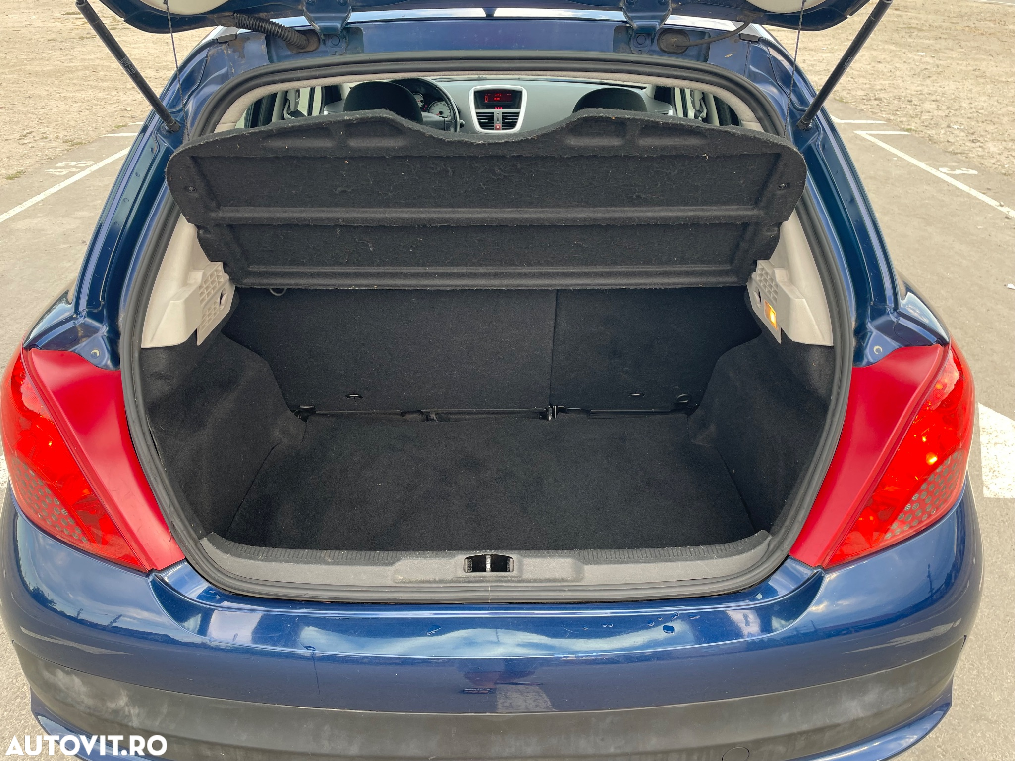 Peugeot 207 120 Sport - 13