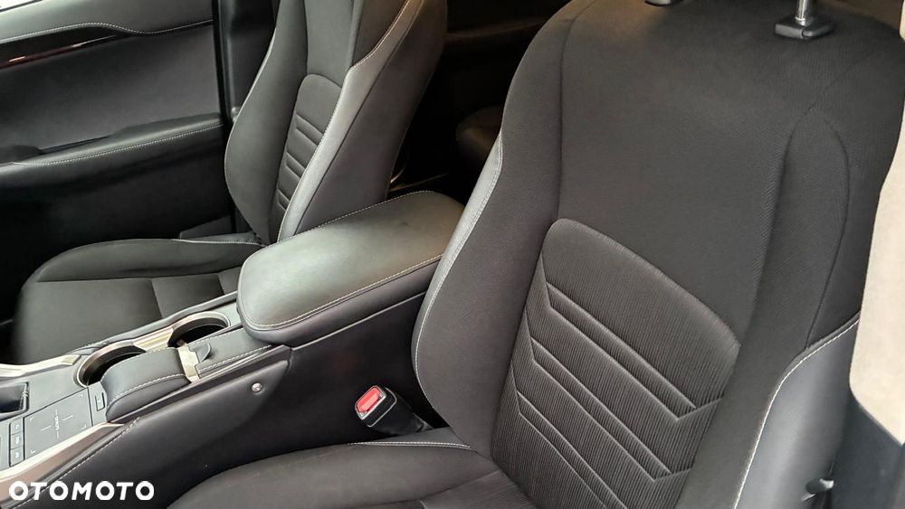 Lexus NX 300h Comfort AWD - 12