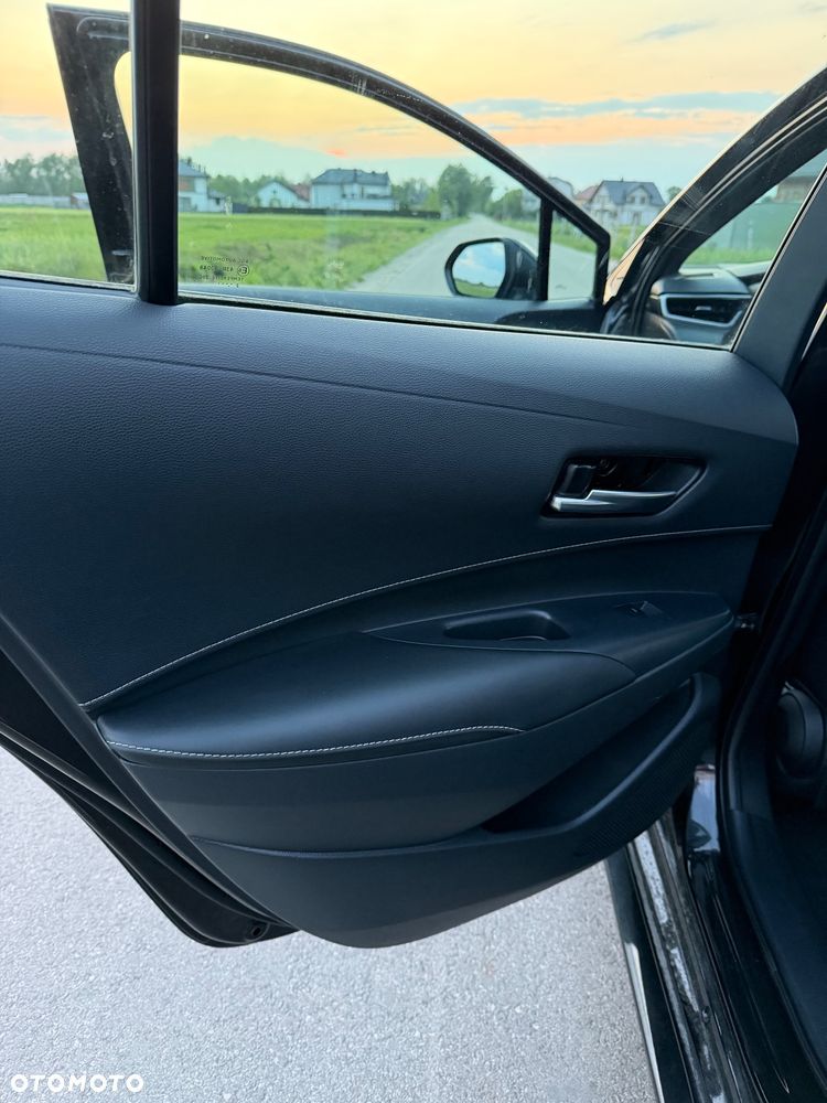 Toyota Corolla 1.8 Hybrid Club - 25