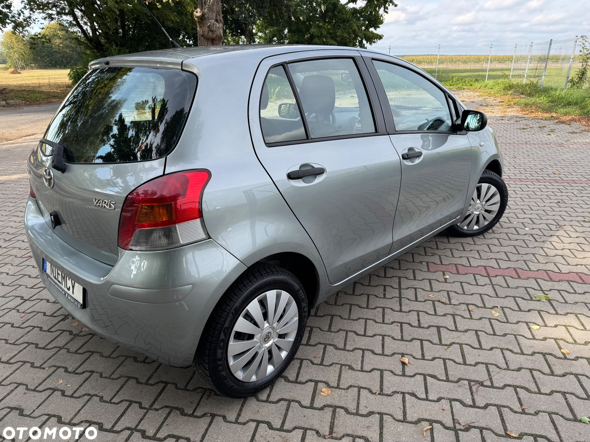 Toyota Yaris - 2