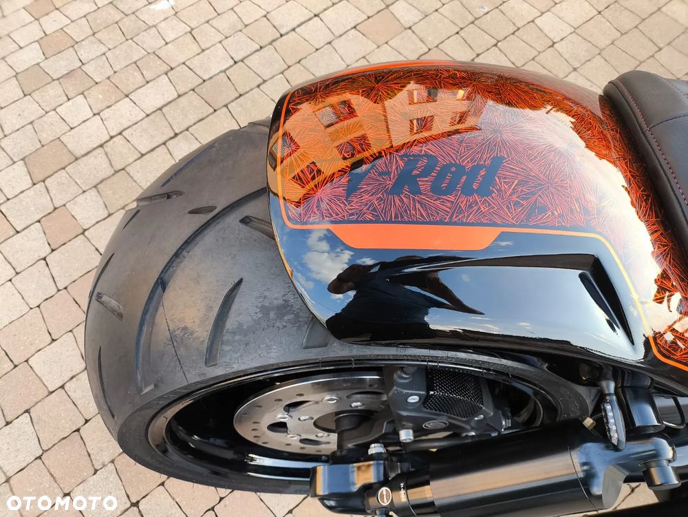 Harley-Davidson V-Rod Muscle - 21