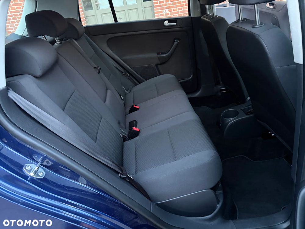 Volkswagen Golf Plus - 22