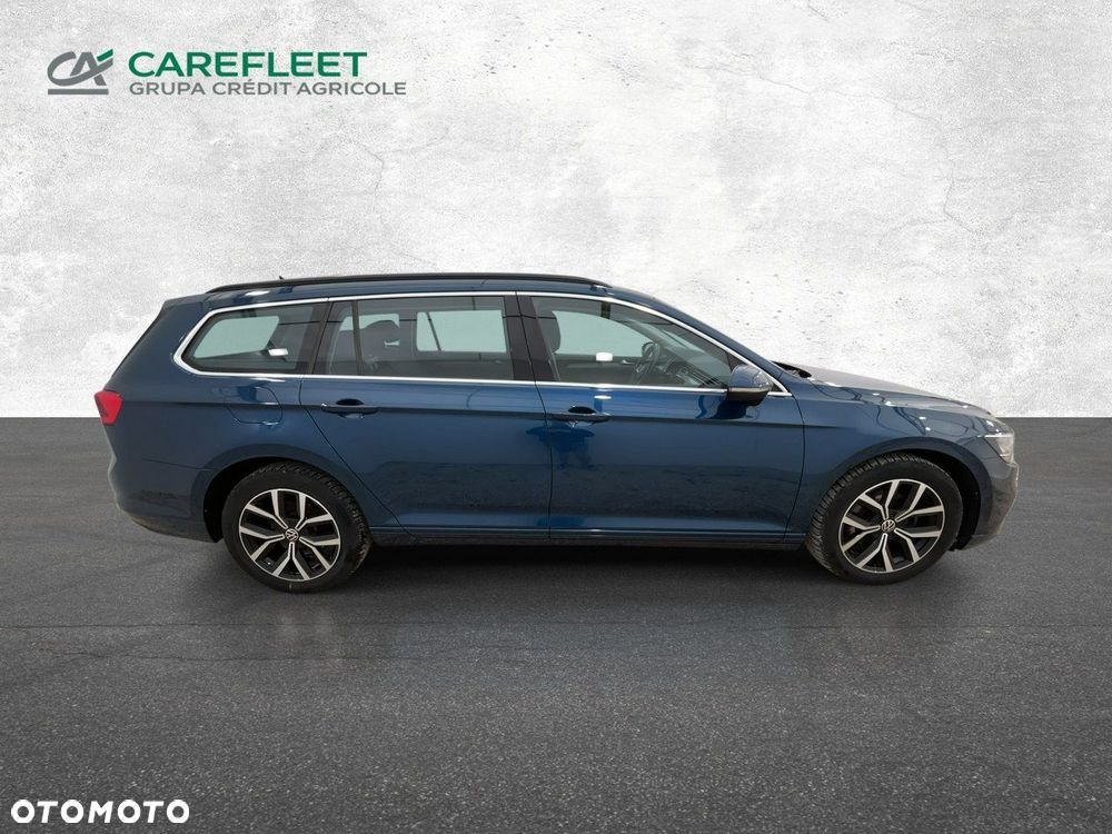 Volkswagen Passat - 4