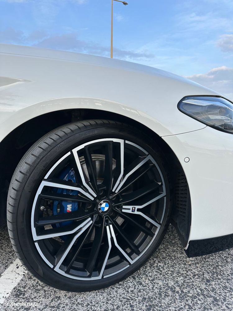 BMW 530 e Pack Desportivo M - 32