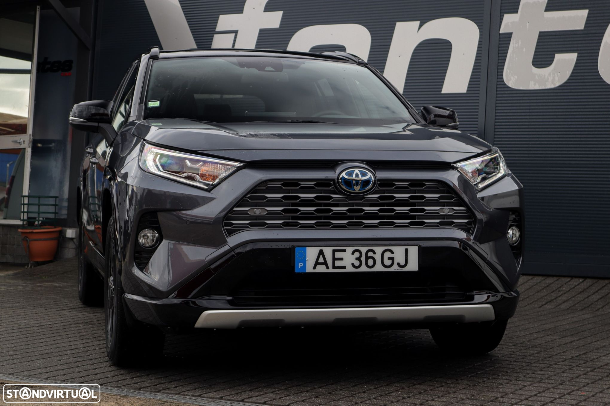 Toyota RAV4 - 5