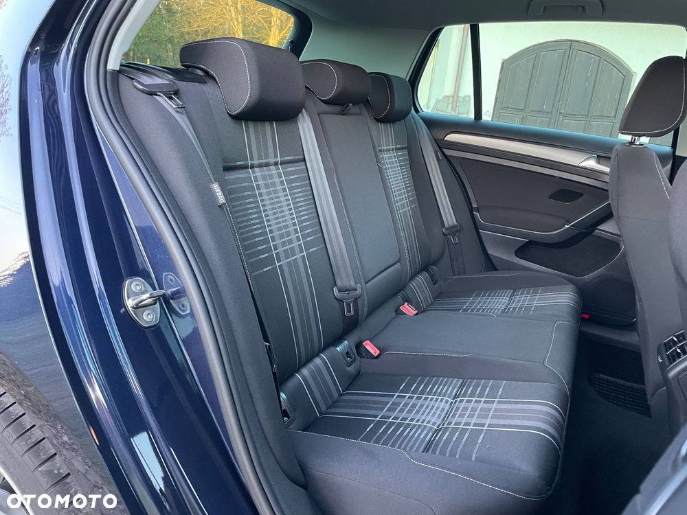 Volkswagen Golf 1.6 TDI BlueMotion Technology Trendline - 21