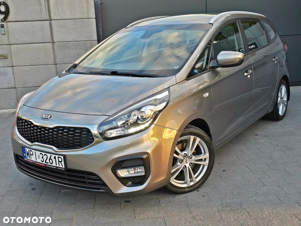 Kia Carens 1.6 GDI L 7os EU6 - 4
