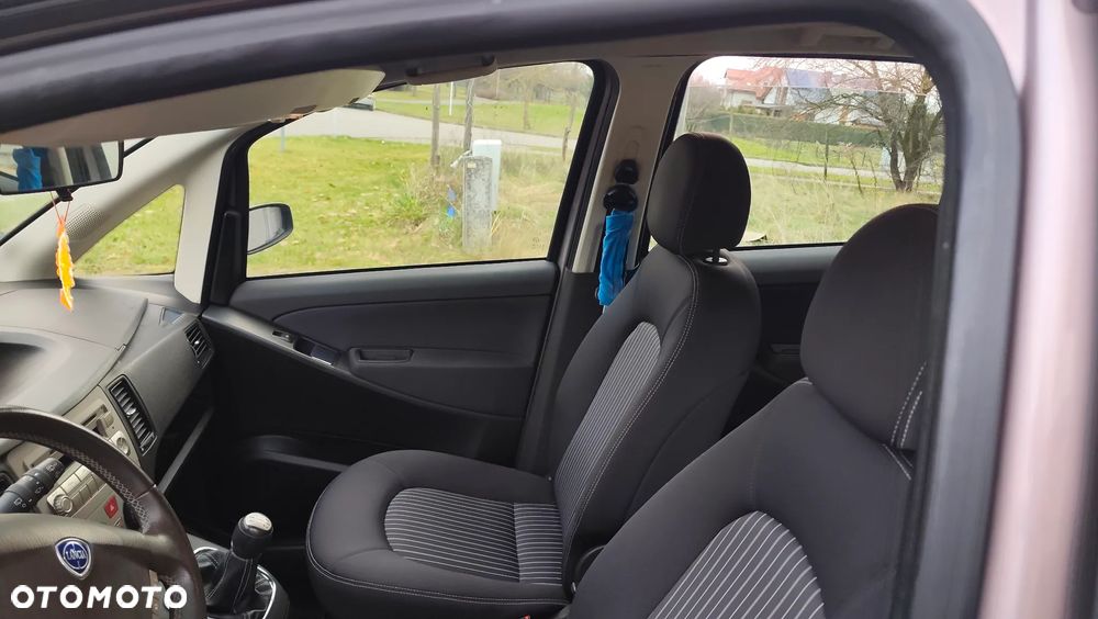 Lancia Musa 1.3 Multijet 16v DPF Gold - 6