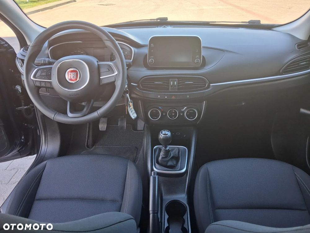 Fiat Tipo 1.4 T-Jet 16v Easy - 14