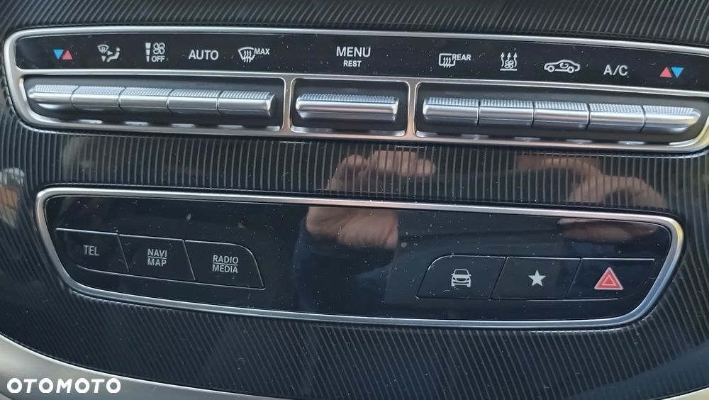 Mercedes-Benz Klasa V 220 d kompakt 4Matic 9G-TRONIC Edition 2020 - 12