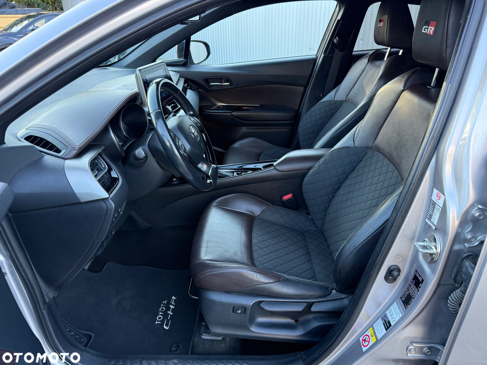 Toyota C-HR 1.8 Hybrid Premium - 6