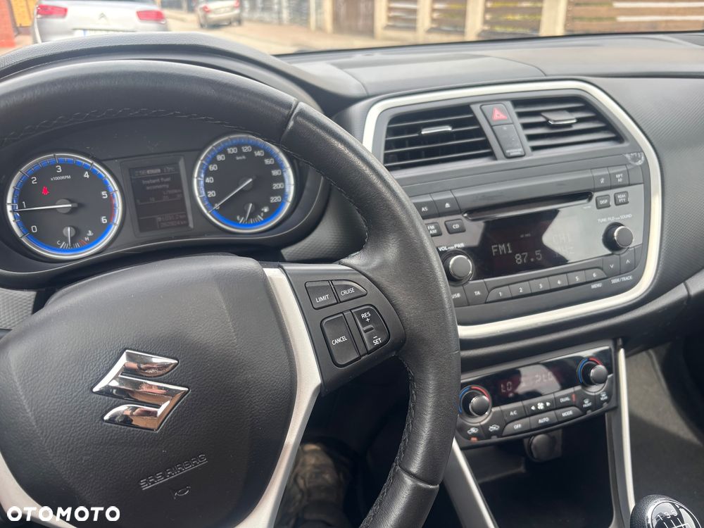 Suzuki SX4 S-Cross 1.6 DDiS Premium 4WD - 13