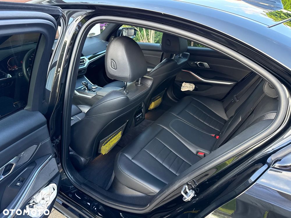 BMW Seria 3 330d M Sport sport - 37