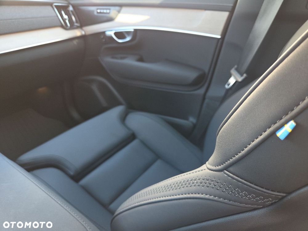 Volvo XC 90 B5 B AWD Plus Dark 7os - 27