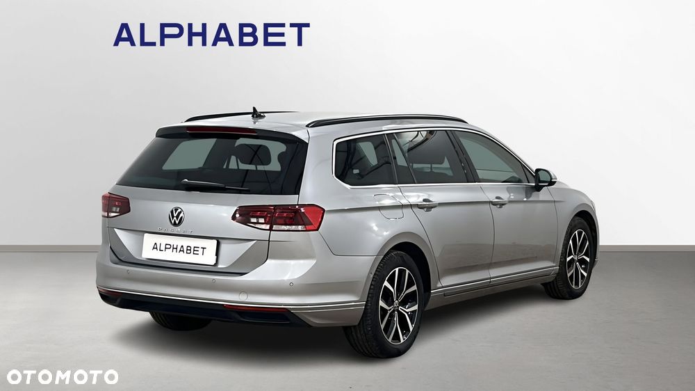 Volkswagen Passat - 5