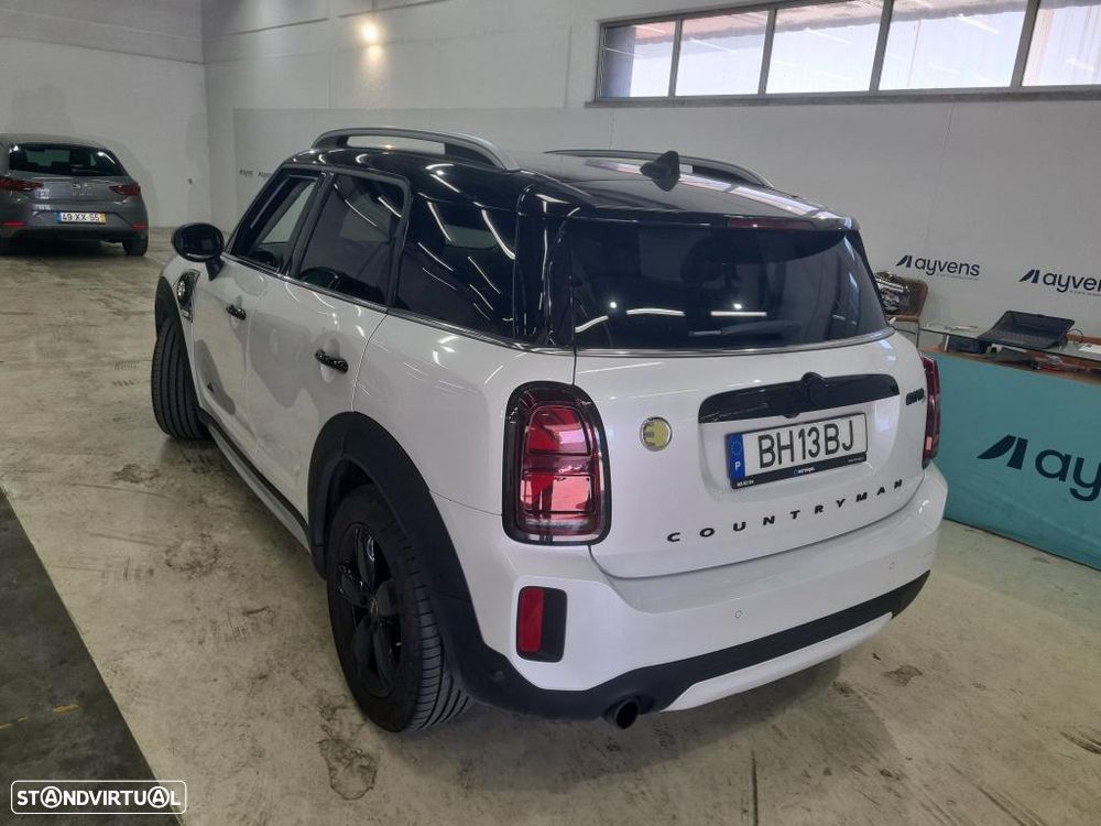 MINI Countryman Cooper SE Premium Essential Auto - 3