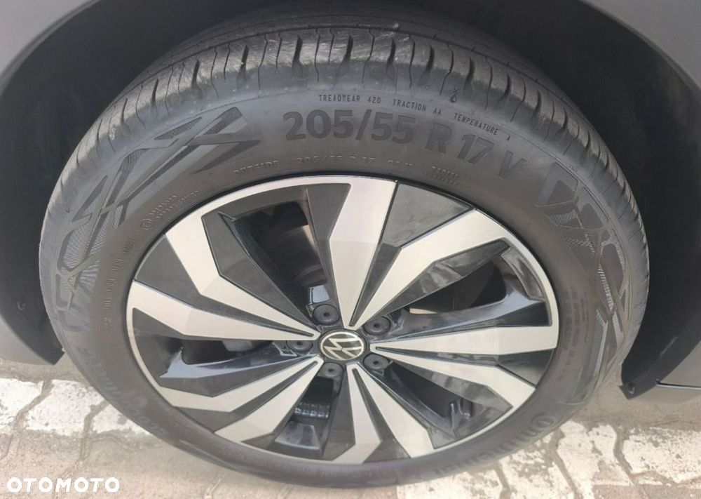 Volkswagen T-Cross - 19