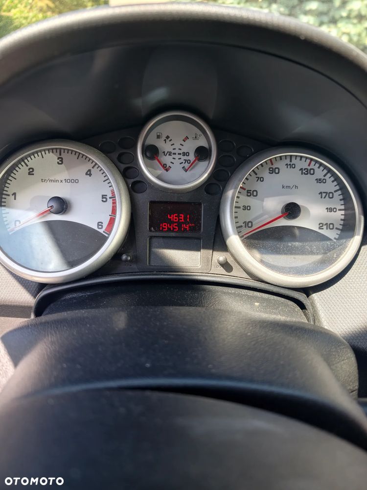 Peugeot 207 90 HDi FAP (Blue Lion) Tendance - 11