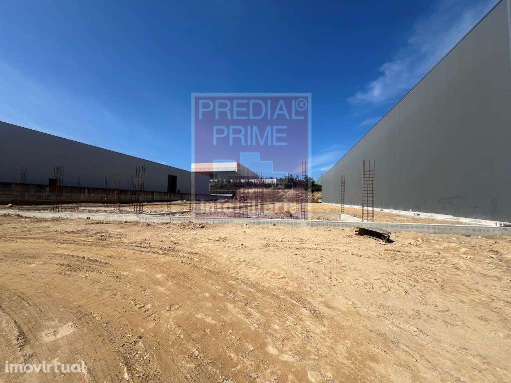 PAVILHÃO INDUSTRIAL NA ZONA INDUSTRIAL DO PERM EM SANTA MARIA DA FEIRA - Grande imagem: 3/3