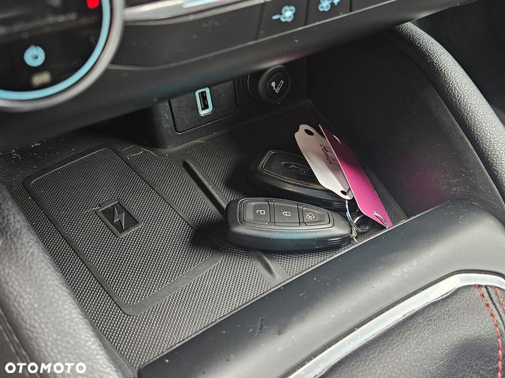 Ford Focus 1.5 TDCi DPF Start-Stopp-System ST-Line - 14