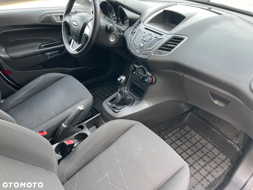 Ford Fiesta 1.5 TDCi Trend EU6 - 19