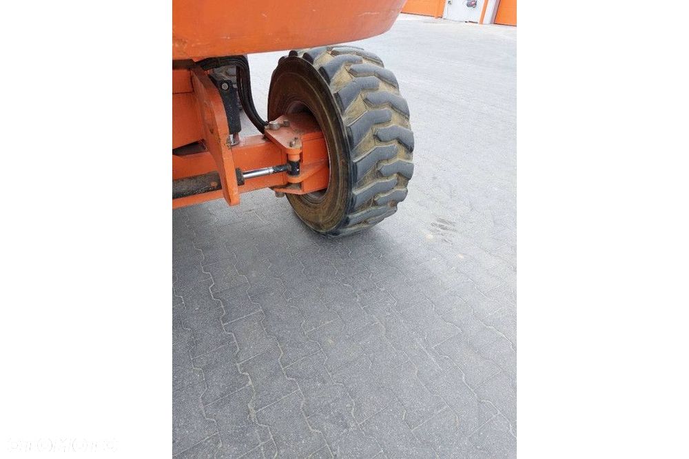 JLG 660 SJ - 16