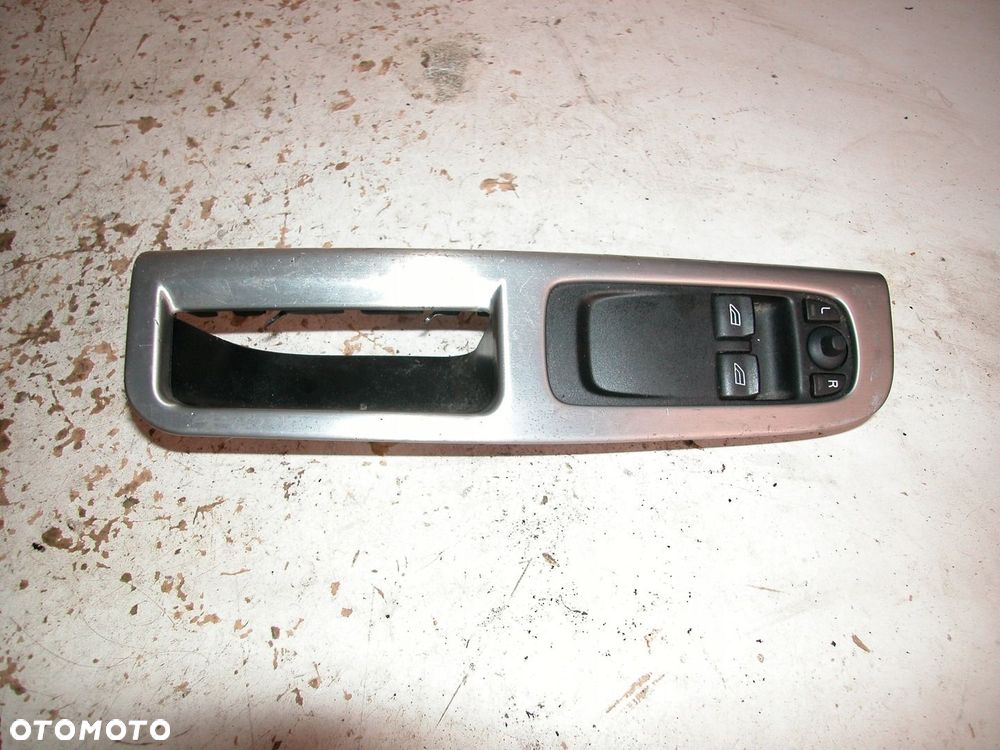 VOLVO C30 PRZEŁĄCZNIK SZYB LUSTEREK - 1