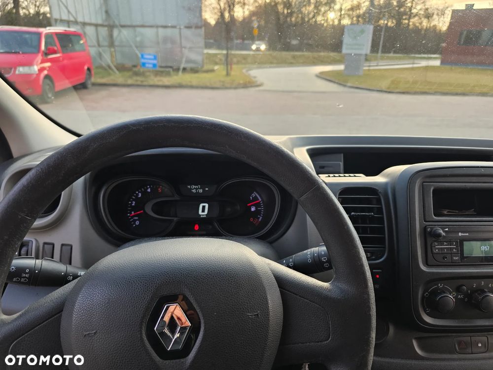 Renault Trafic - 12