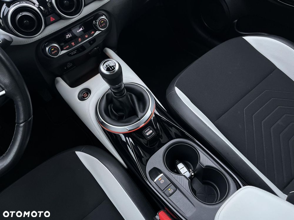 Nissan Juke 1.0 DIG-T N-Design - 15