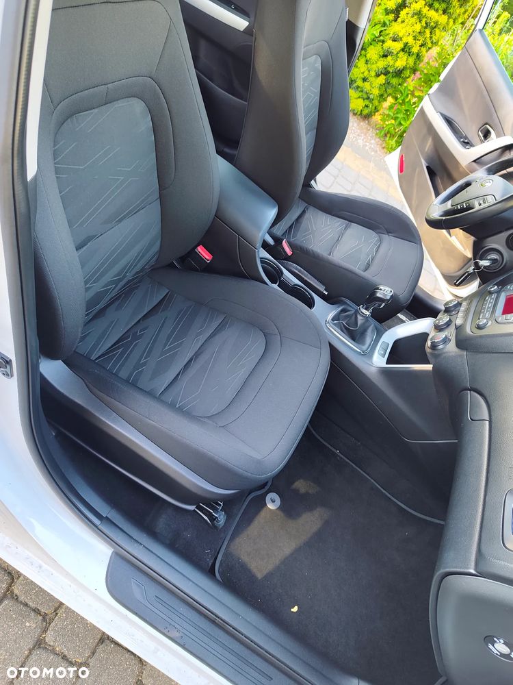 Kia Ceed 1.6 GDI Dream Team Edition - 22