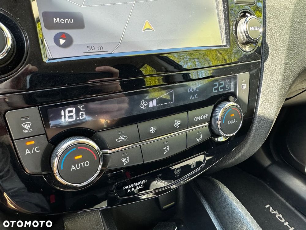 Nissan Qashqai 1.2 DIG-T N-Connecta EU6 - 17