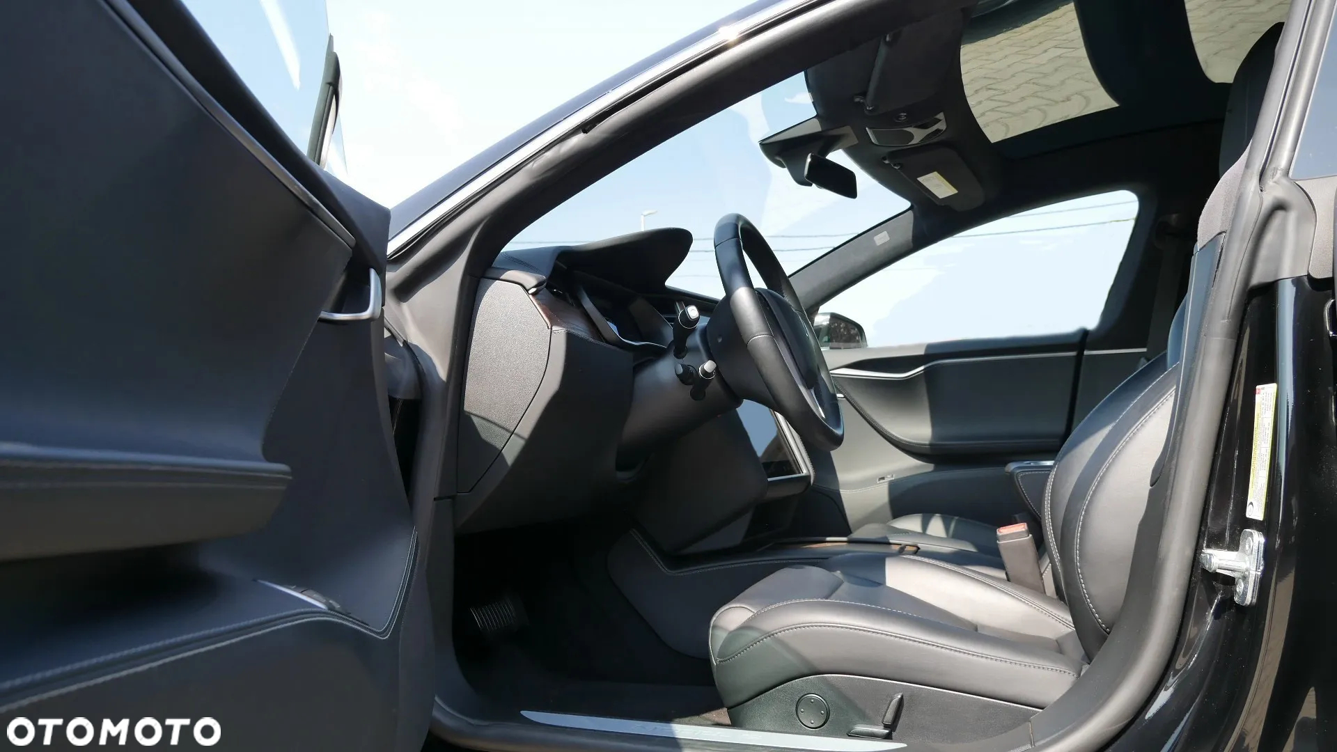 Tesla Model S Dual Motor Allradantrieb - 15