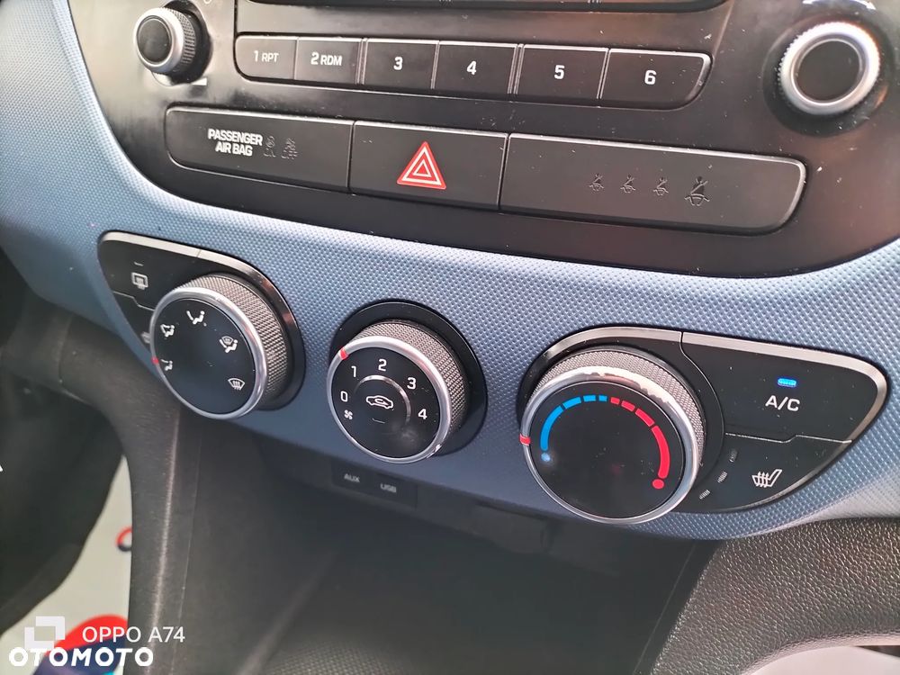 Hyundai i10 1.0 Premium - 10