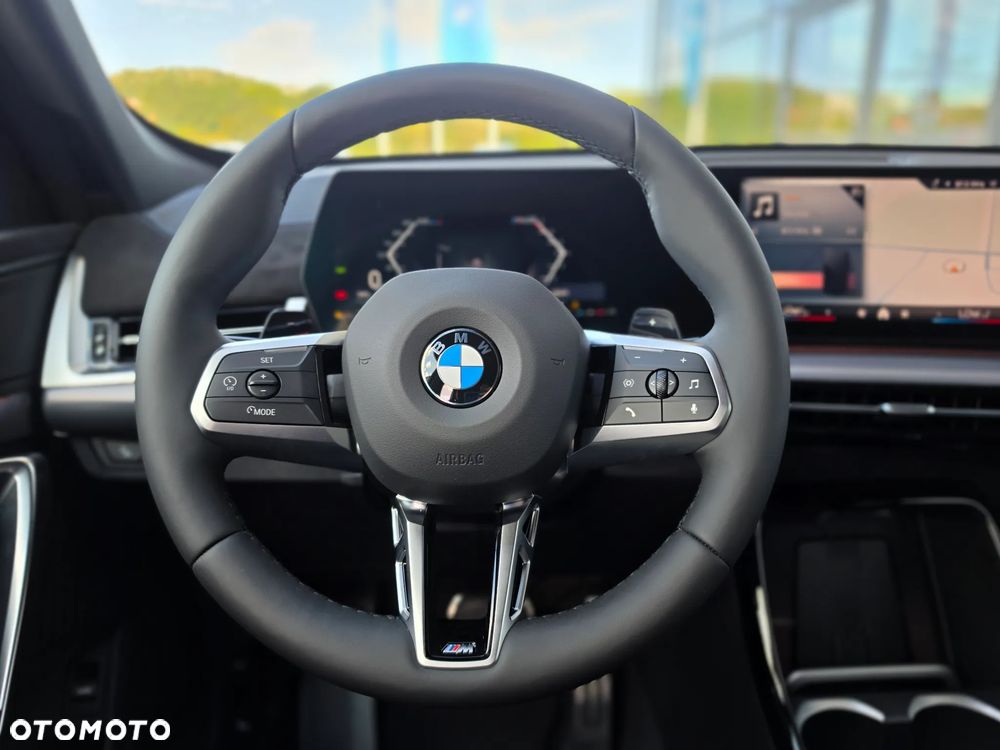BMW X1 sDrive20i mHEV - 25