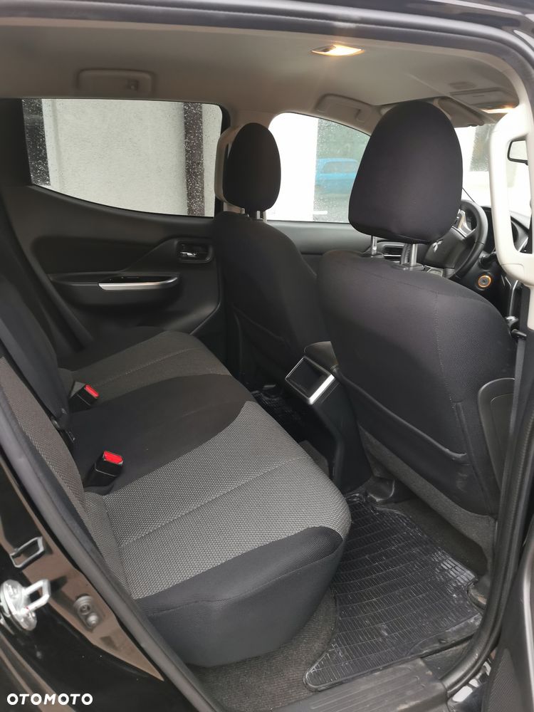 Mitsubishi L200 2.2 d DC Instyle - 9