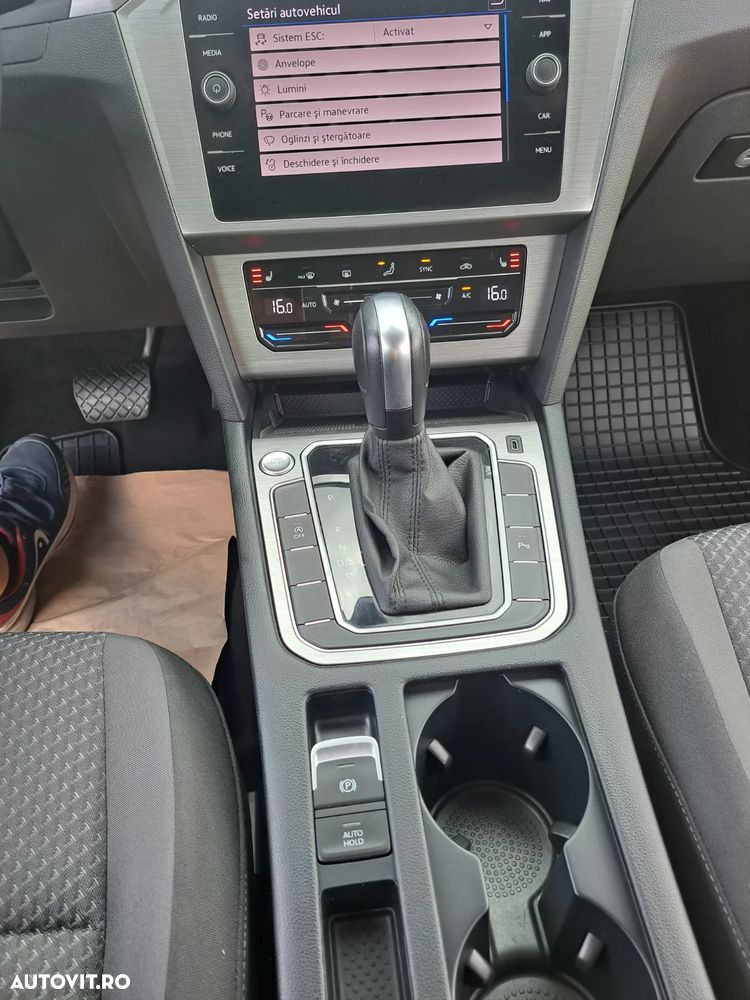 Volkswagen Passat Variant 2.0 TDI DSG Business - 19