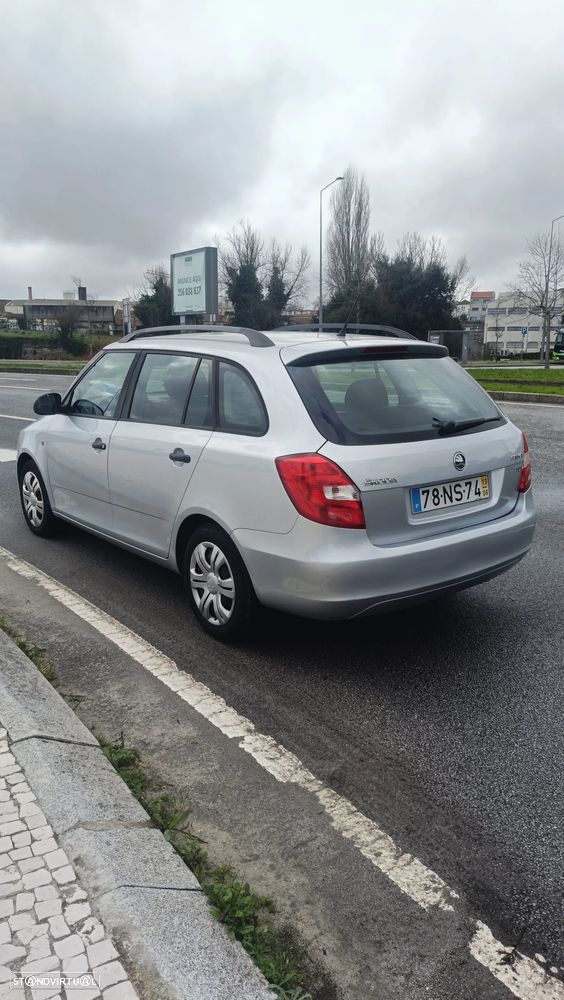 Skoda Fabia Break 1.6 TDi Active - 4