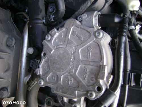 VW Golf VI 6 Passat 1.6 2.0 TDI vacum pompa vacu pompa 03L145100  03L100J - 5